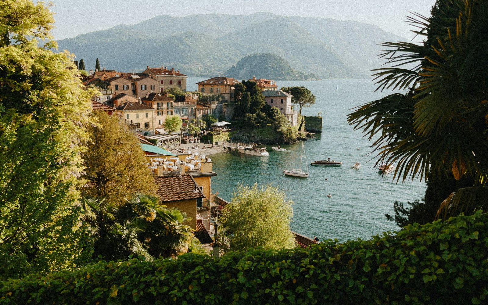 Affitti brevi di lusso sul Lago di Como gestiti da HostSuite