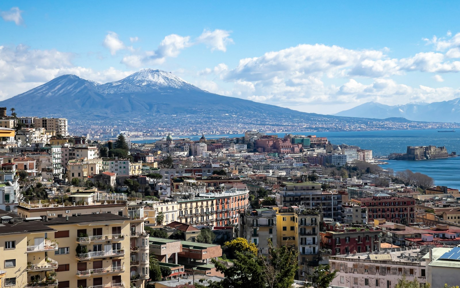 Affitti brevi di lusso a Napoli gestiti da HostSuite