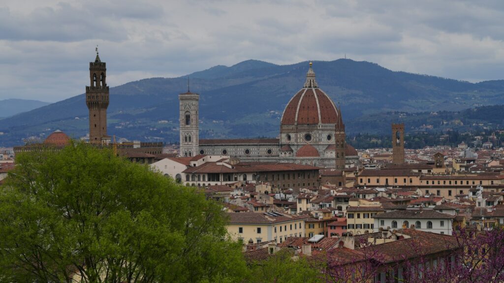 Skyline di Firenze con il Duomo visto dai colli, vicino alla Fortezza da Basso durante Pitti Immagine